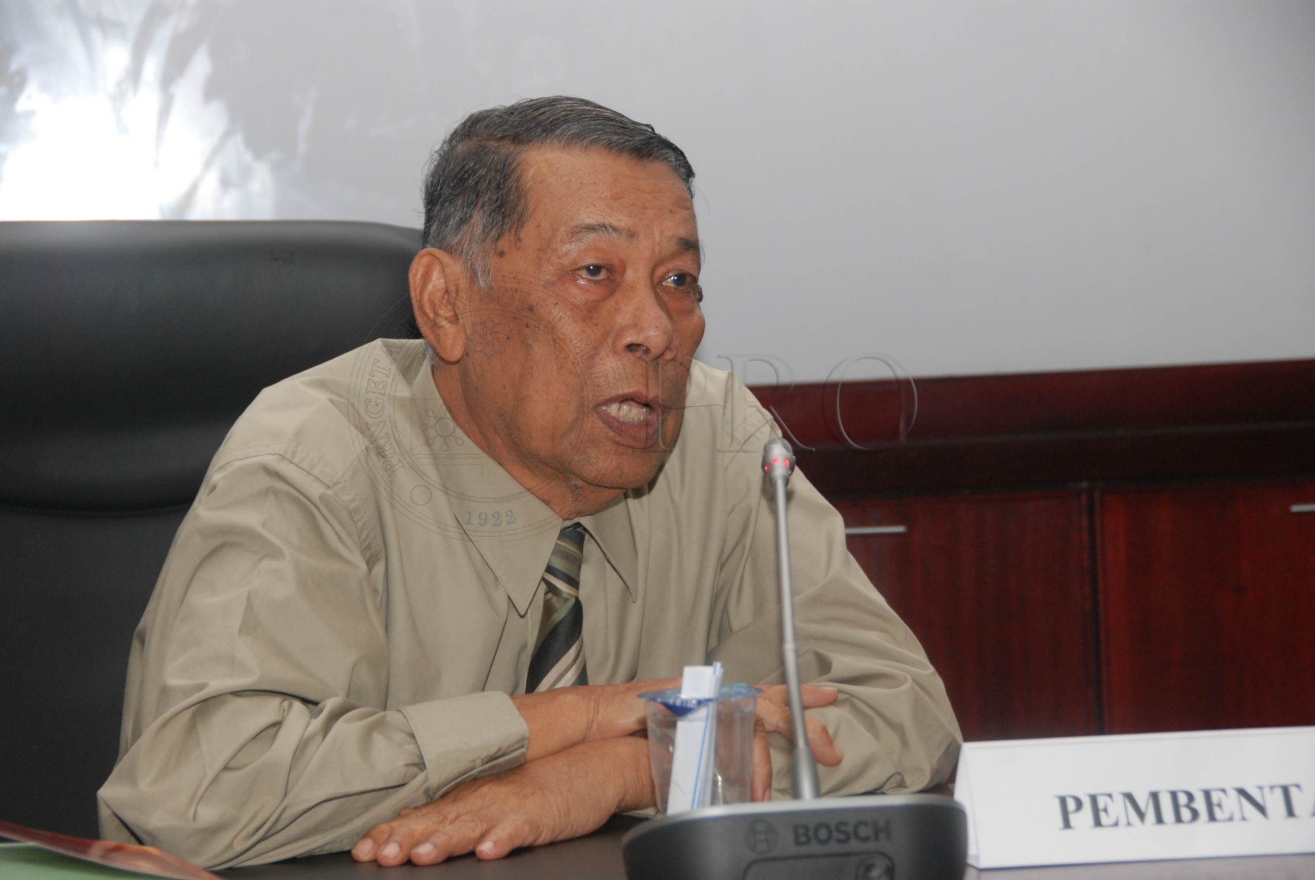 PRO 12 118 sastera DSC 5639